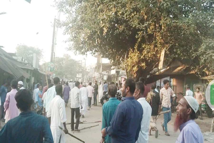 গৌরীপুরে বিএনপির দুই গ্রুপের সংঘর্ষে আহত ২০