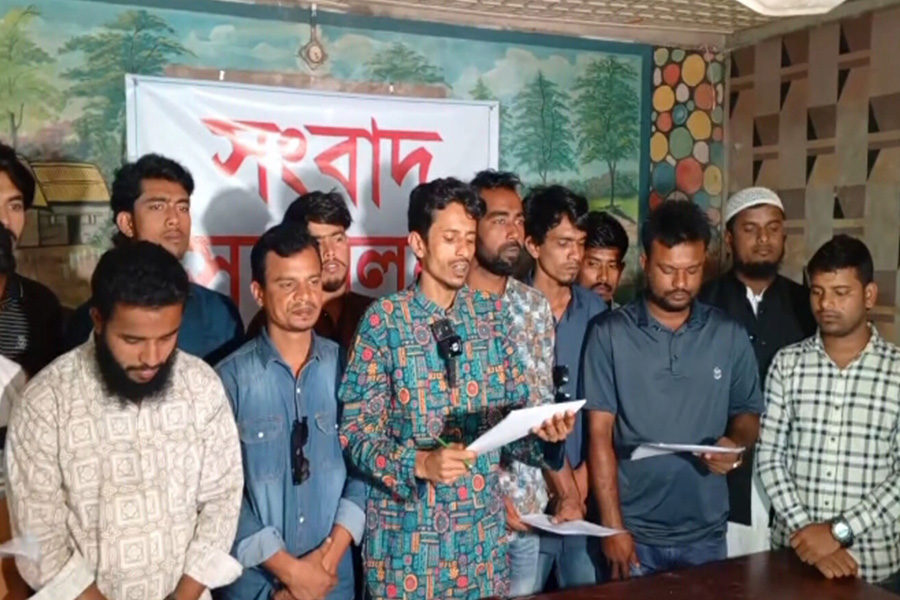 ছাত্রদলের ১৯ নেতাকর্মীকে বহিষ্কারের প্রতিবাদে সংবাদ সম্মেলন