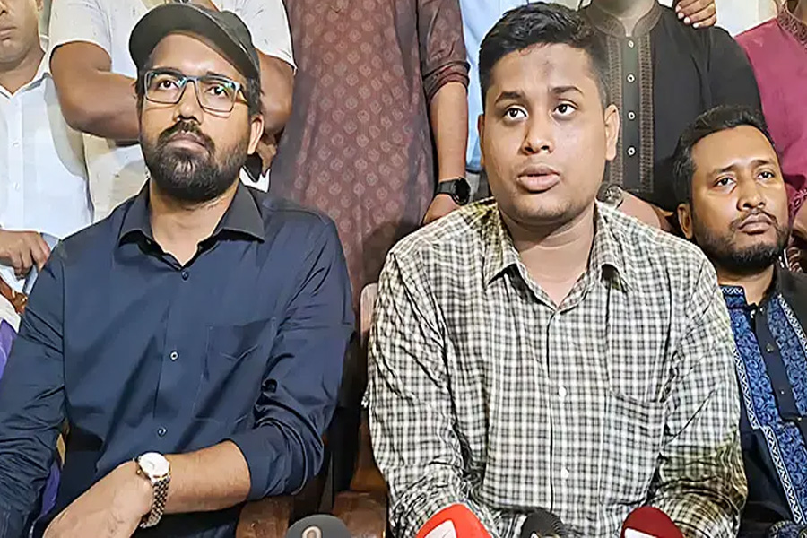 নির্বাচন কমিশন ভাগাভাগি হয়ে গেছে : হাসনাত