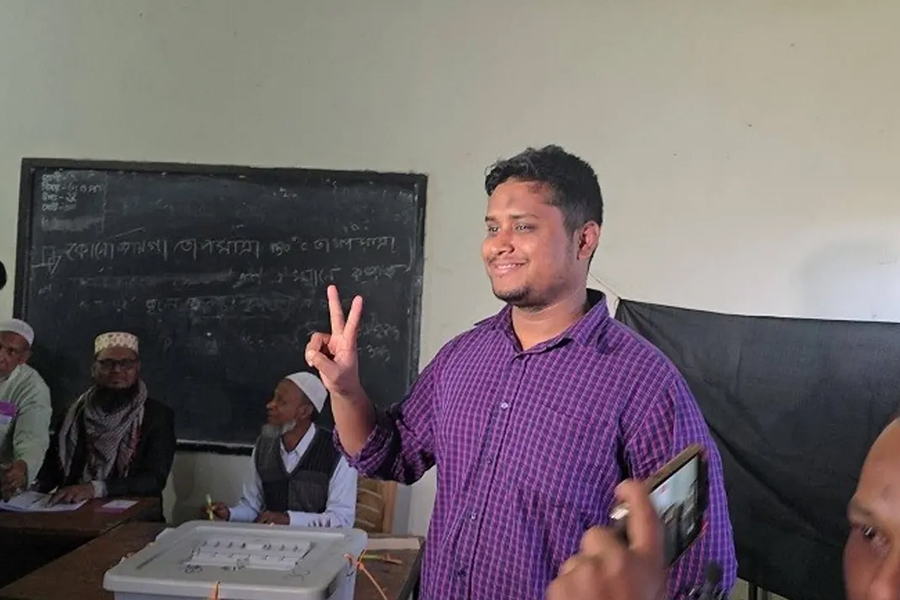 বেসরকারিভাবে নির্বাচিত হয়েছেন হাসনাত আব্দুল্লাহ