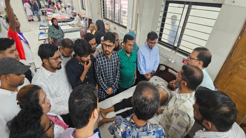 জুলাই আন্দোলনে আহত মোবারকের দায়িত্ব নিলেন তারেক রহমান