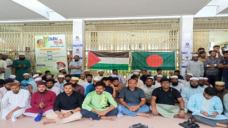 ইবিতে সাজিদের মৃত্যুর প্রতিবেদন প্রকাশের দাবিতে শিক্ষার্থীদের বিক্ষোভ