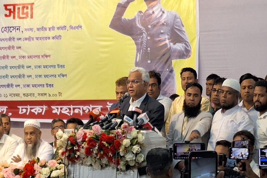 আমাদের ৫ আগস্টের মতো ঐক্যবদ্ধ থাকতে হবে: জাহিদ হোসেন