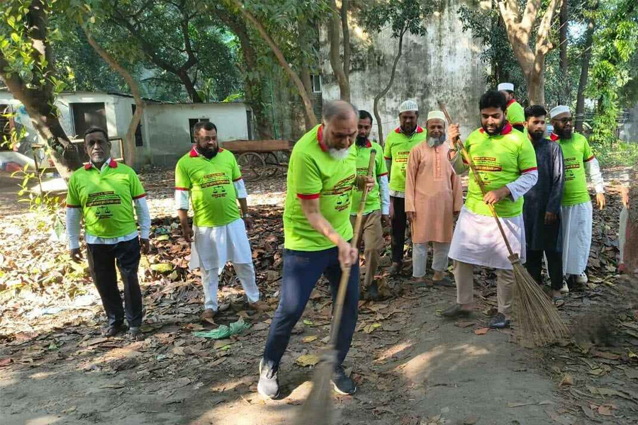 গণভবন এলাকায় জামায়াতের পরিষ্কার-পরিচ্ছন্নতা অভিযান
