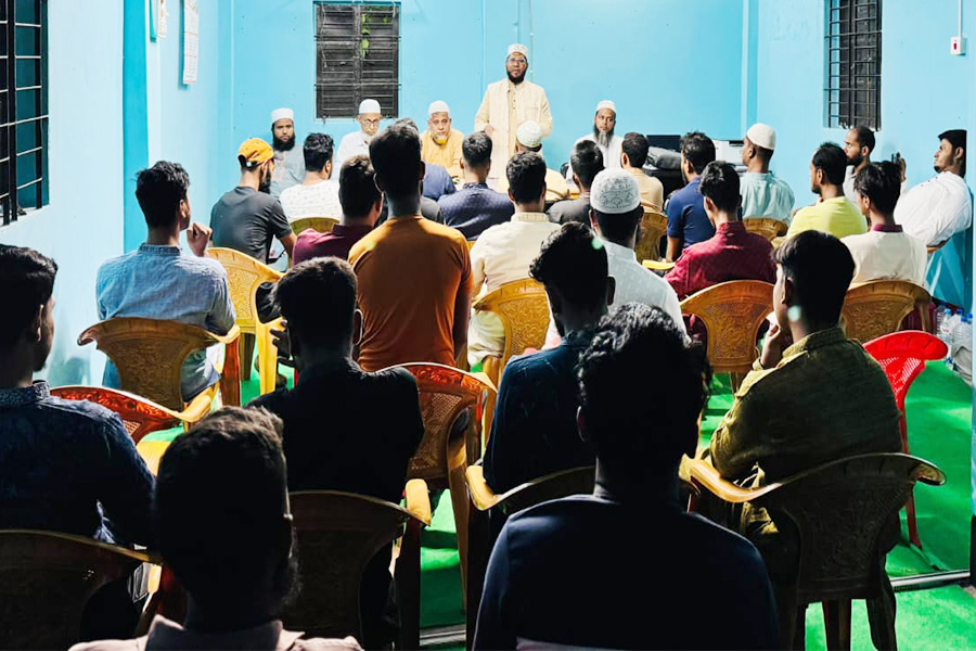 কেন্দ্র দখল করে ক্ষমতা বসার স্বপ্ন যুব সমাজ রুখে দিবে : আতাউর