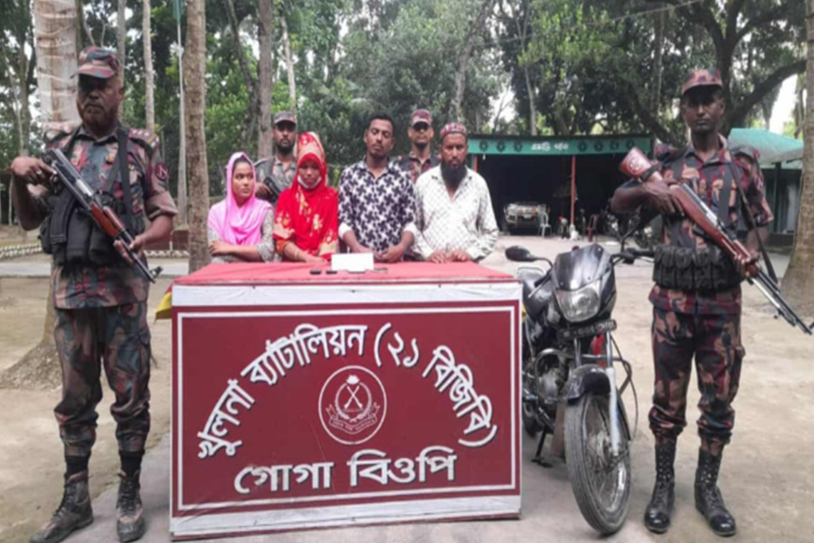 যশোর সীমান্ত দিয়ে ভারত যাওয়ার সময় ৪ নারী-পুরুষ আটক