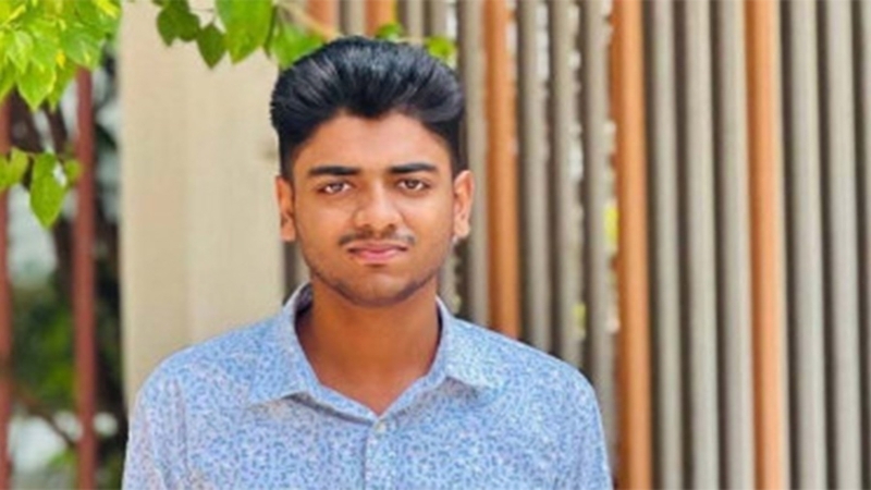 যশোরে অনলাইন জুয়ায় হেরে গলায় ফাঁস দিয়ে যুবকের আত্মহত্যা