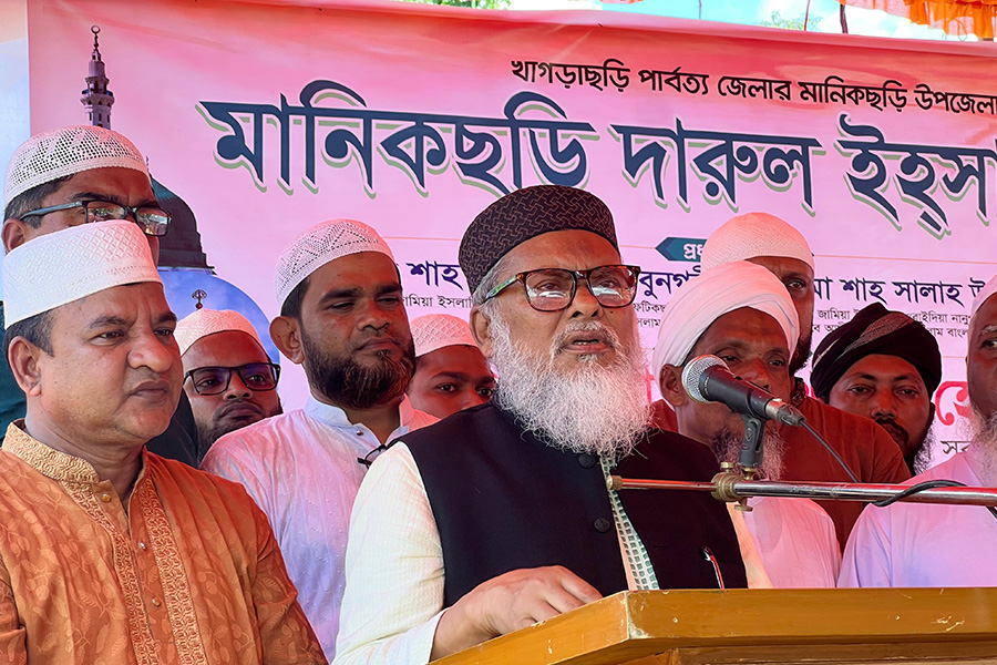 মাদরাসাসহ বিভিন্ন ধর্মীয় প্রতিষ্ঠানে সহায়তার করা হবে: ধর্ম উপদেষ্টা