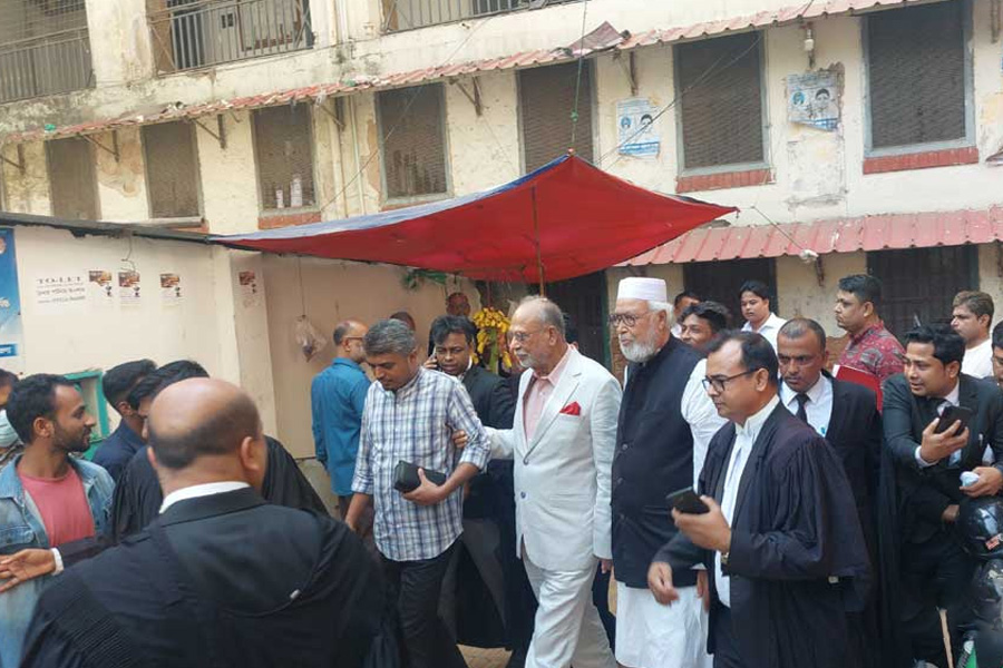 লতিফ সিদ্দিকীর সঙ্গে আদালতে কাদের সিদ্দিকী