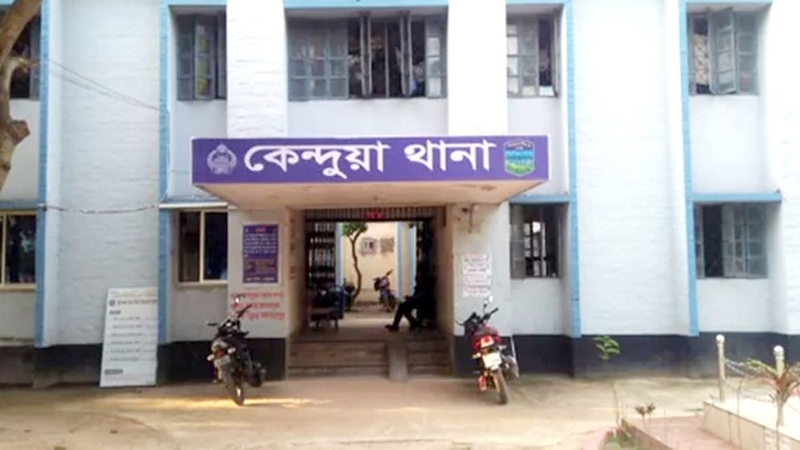 মসজিদের সামনে বিএনপি নেতাকে কুপিয়ে জখম
