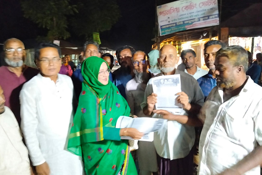 ৩১ দফা বাস্তবায়নের লক্ষ‍্যে কিশোরগঞ্জে লিফলেট বিতরণ