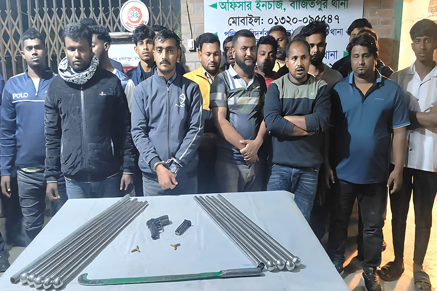 বাজিতপুরে আগ্নেয়াস্ত্র ও গুলিসহ বিএনপি গ্রেপ্তার