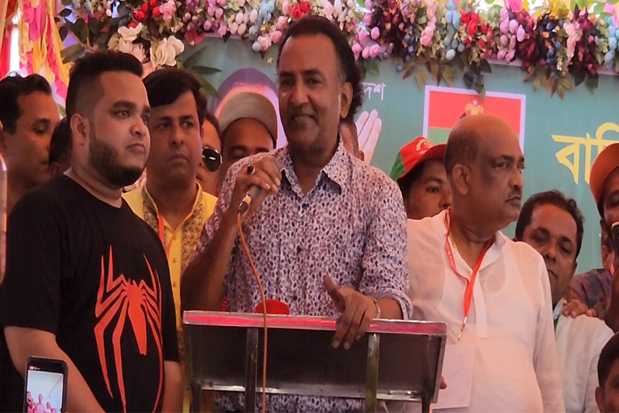 মানুষকে দেবতা বানানোর চেষ্টা করবেন না: হাবিব উন নবী