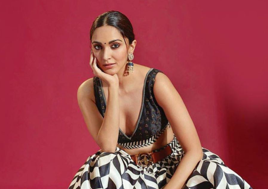 নারীর রহস্যময়ী গল্পে কিয়ারা