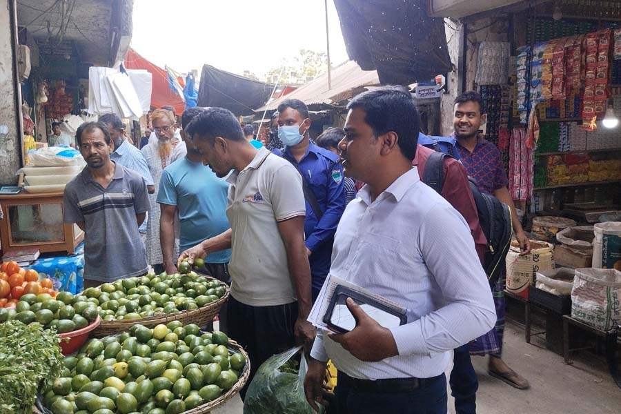কুমারখালীতে ভোক্তা অধিকারের অভিযানে জরিমনা
