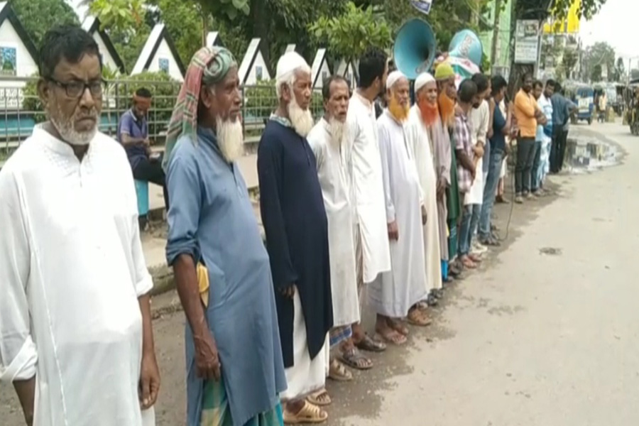 কুড়িগ্রামে সারের কৃত্রিম সংকট সৃষ্টির প্রতিবাদে সমাবেশ অনুষ্ঠিত