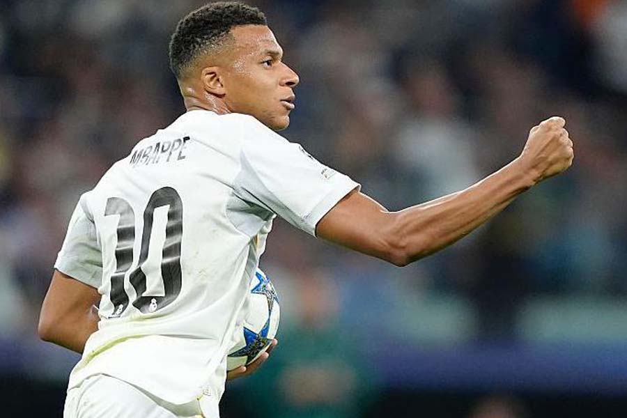 ভ্যালেন্সিয়াকে উড়িয়ে দিল রিয়াল মাদ্রিদ