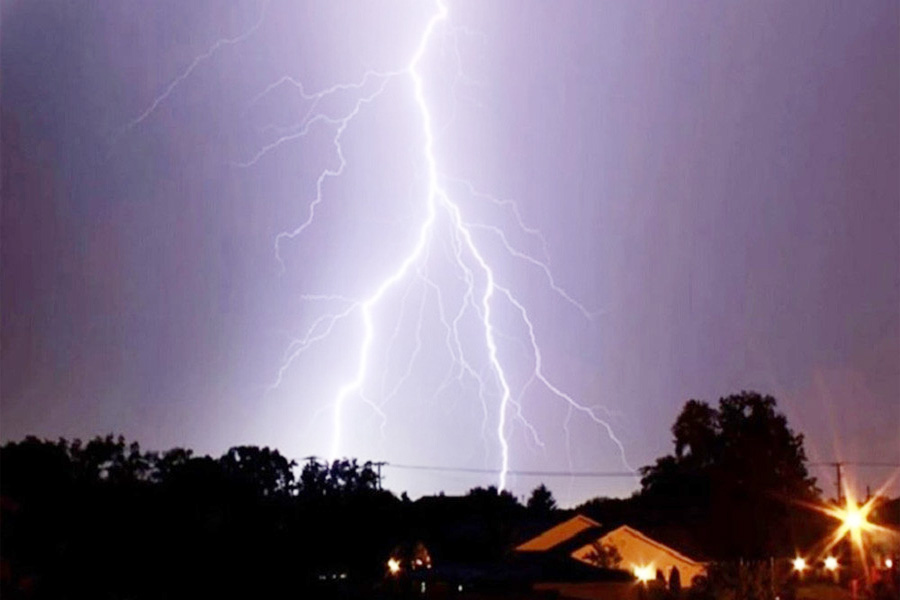 দুর্গাপুরে বজ্রপাতে যুবকের মৃত্যু