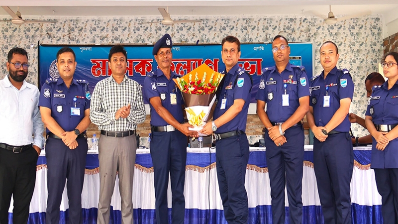 আরআই পুলিশ লাইন্স জাফর মোল্লাকে অবসরজনিত বিদায় সংবর্ধনা