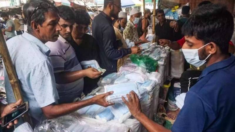 বাড়ছে করোনা, বাড়ছে মাস্কের দাম