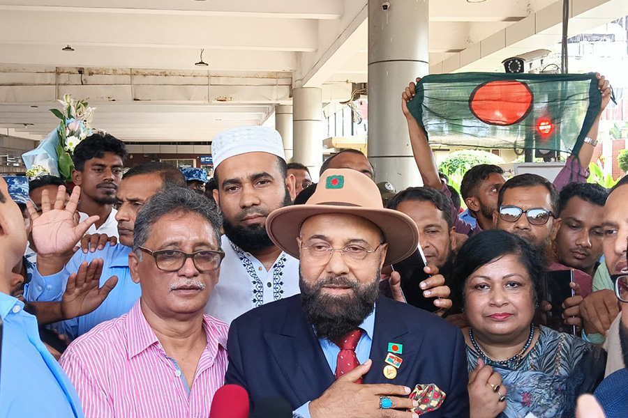 বাংলাদেশের নির্বাচনের সময়ক্ষেপণের ষড়যন্ত্র চলছে : মালেক