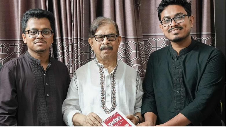 ডাকসুর সাবেক ভিপি মান্নার সঙ্গে সাদিক ও ফরহাদদের সাক্ষাৎ