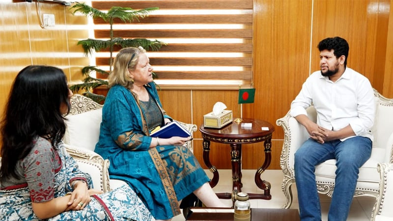 ইউনেস্কো প্রতিনিধির সঙ্গে তথ্য ও সম্প্রচার উপদেষ্টার বৈঠক