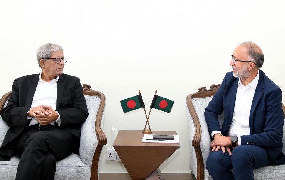 প্রকল্প বাস্তবায়নে দীর্ঘসূত্রিতা কমানোর আহ্বান এলজিআরডিমন্ত্রীর