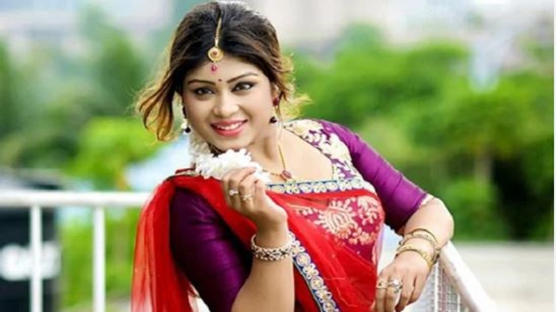 প্রাণনাশের হুমকিতে উদ্বিগ্ন মিষ্টি জান্নাত