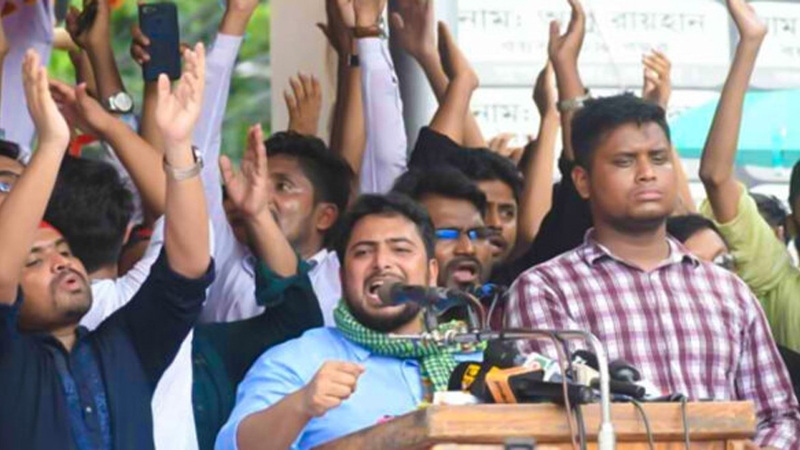 চাঁদাবাজদের কবল থেকে ব্যবসায়ীদের রক্ষা করব: নাহিদ