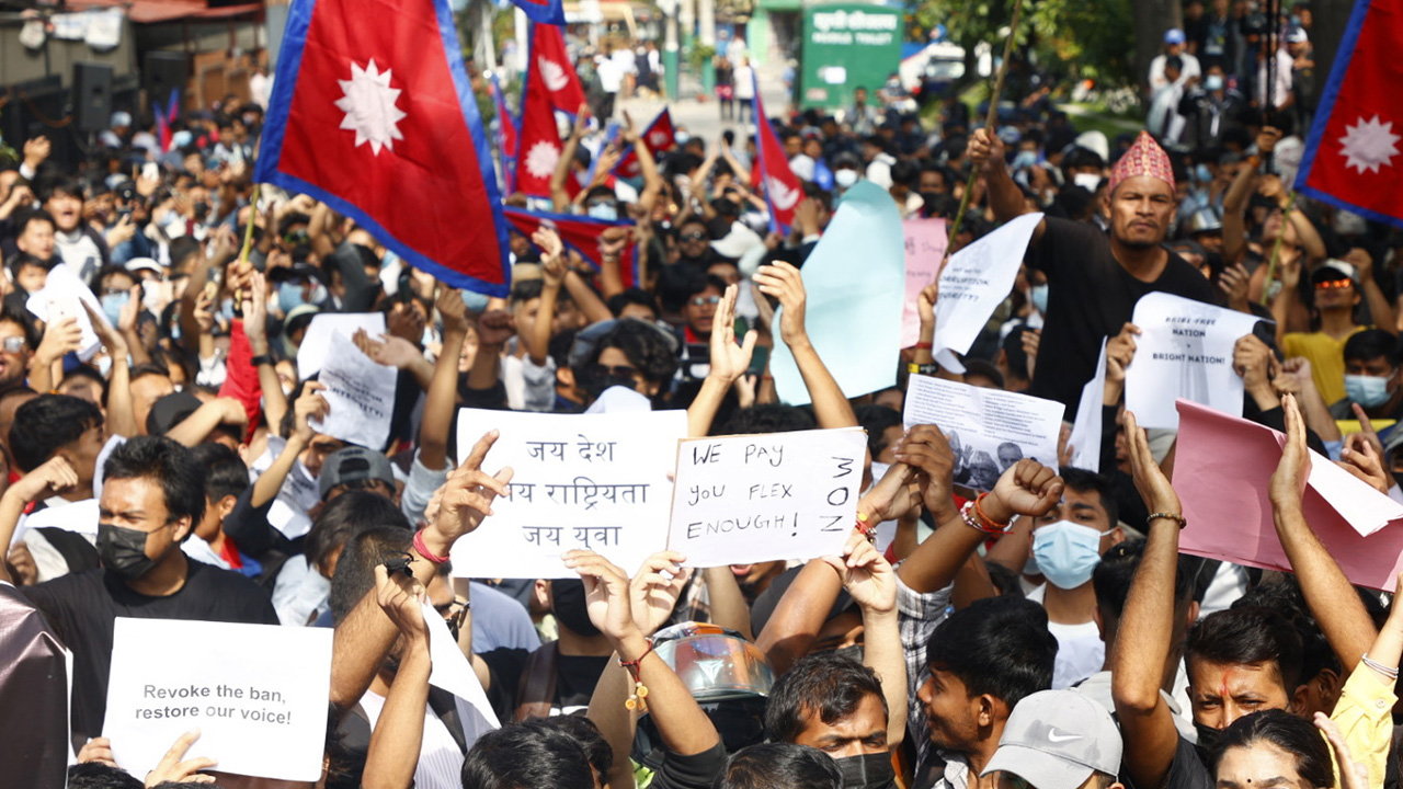 নেপালে বিক্ষোভের শুরু যেভাবে