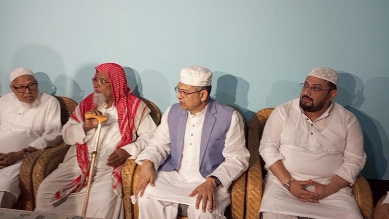 হেফাজত নেতাদের সঙ্গে বিএনপির শীর্ষ দুই নেতার বৈঠক