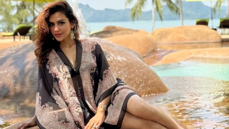 সত্য কখনো হার মানে না: নুসরাত ফারিয়া