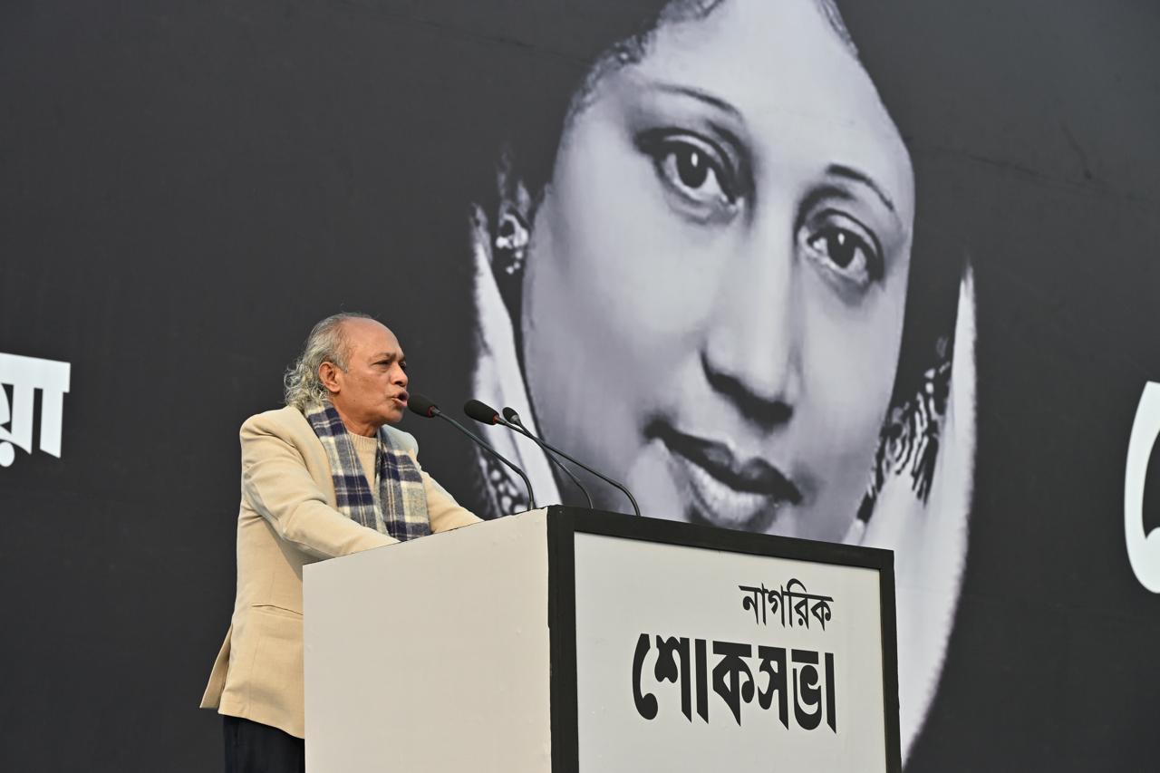 সত্যিকার অর্থেই মানুষ ও দেশের নেত্রী হয়ে উঠেছিলেন খালেদা জিয়া