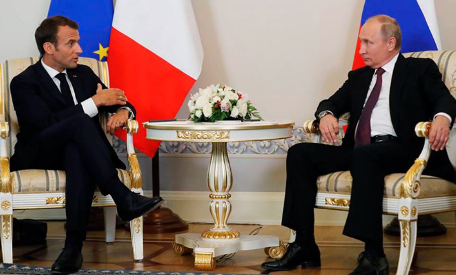 ম্যাক্রোঁর সঙ্গে আলোচনায় প্রস্তুত পুতিন