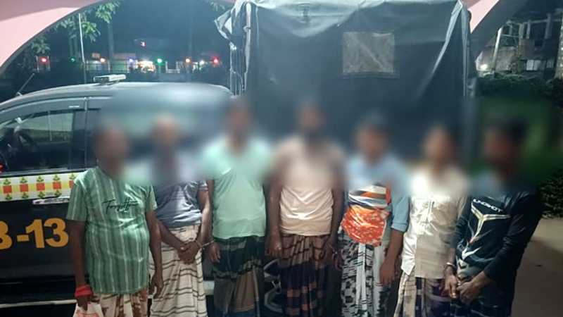 রাজশাহীতে হত্যা মামলায় গ্রেপ্তার  ৭