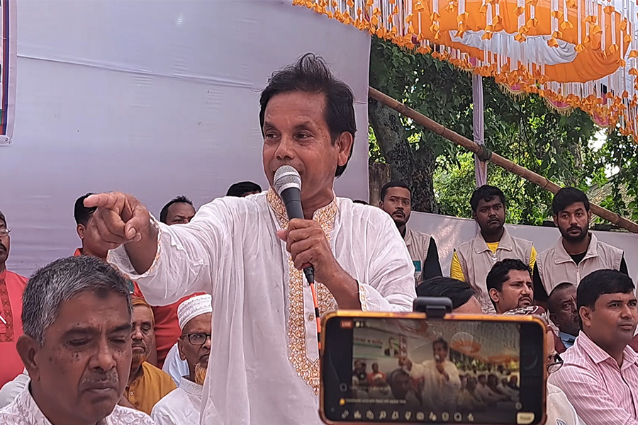 রাজবাড়ীতে জাকের পার্টির জনসভা ও র্যালি অনুষ্ঠিত
