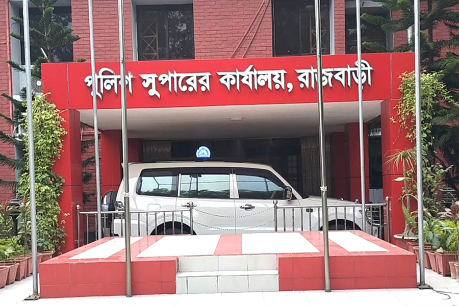 দুই মামলায় আসামি সাড়ে ৭ হাজার, গ্রেপ্তার ২০