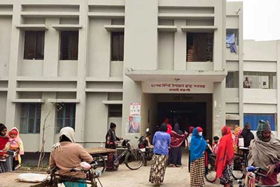 অপচিকিৎসার ফাঁদে গ্রামের অসহায় মানুষ