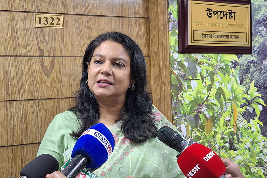 সচিবালয় দিয়ে একবার ব্যবহার্য প্লাস্টিক নিষিদ্ধের যাত্রা শুরু : রিজওয়ানা হাসান