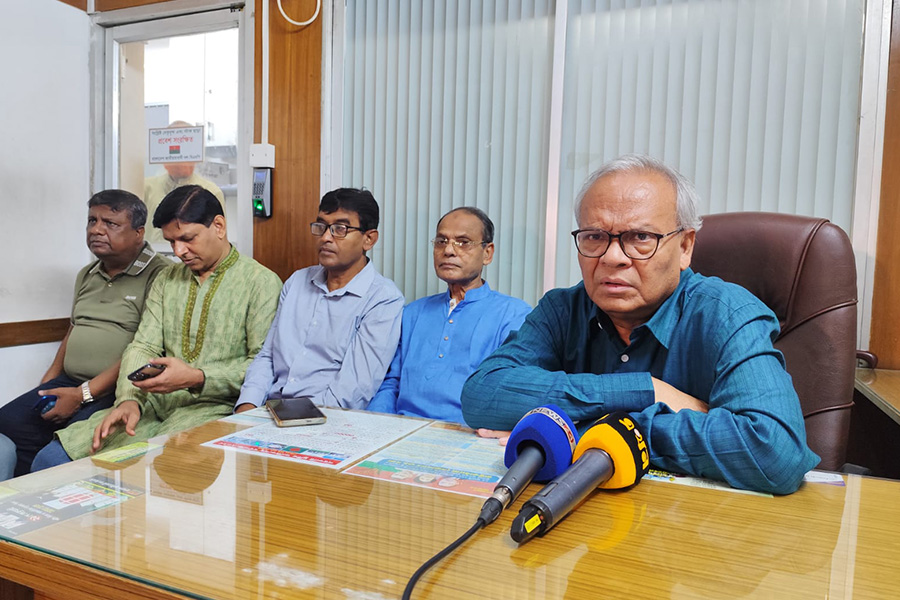 সরকার বিলম্ব না করলে নির্বাচন পেছানোর কোনো সুযোগ নেই: রিজভী