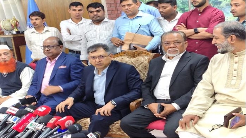 ‘সংবিধানকে ভারী না করে বিদ্যমান আইনকে আরও কার্যকর করা উচিত’