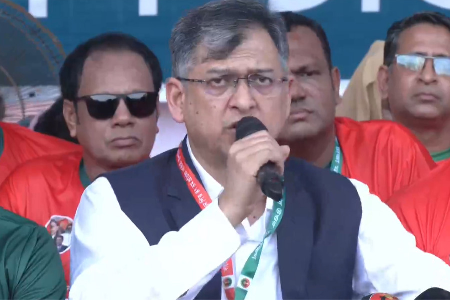 জবরদস্তিমূলক মনোভাব পরিহার করতে হবে : সালাহউদ্দিন