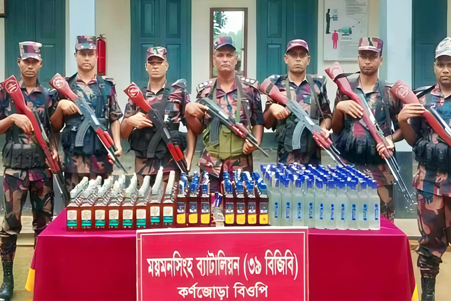 শেরপুরে সীমান্তে ভারতীয় বিভিন্ন ব্র্যান্ডের ২২১ বোতল মদ উদ্ধার