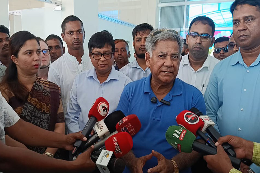 ফেব্রুয়ারিতে নির্বাচন আয়োজনের পূর্ণ দায়িত্ব ইসির হাতে : সাখাওয়াত