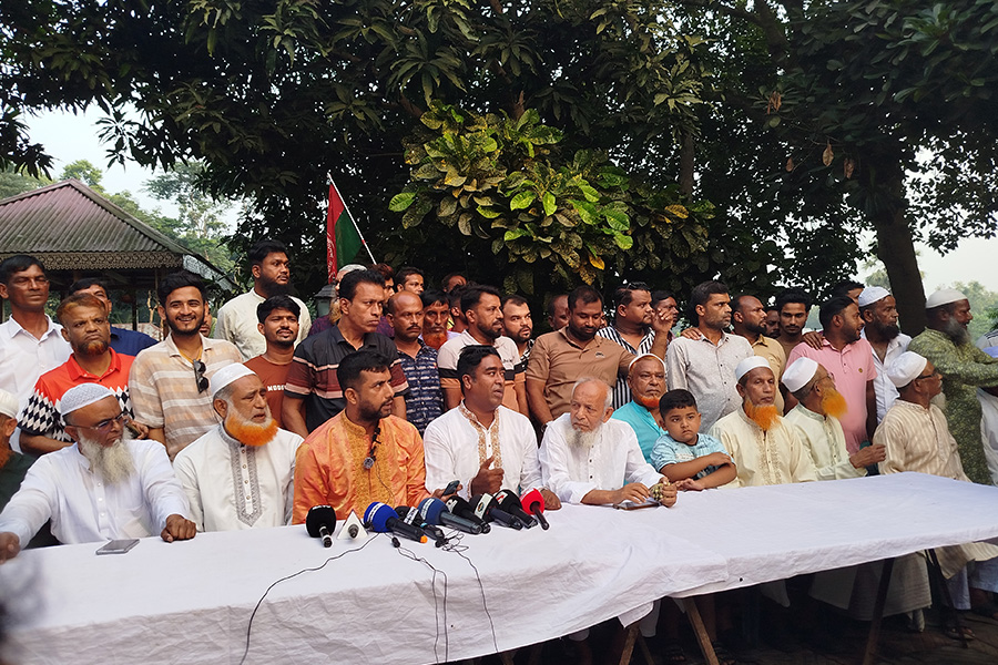 শিবচরের গণমাধ্যম কর্মীদের সাথে নাদিরা মিঠু চৌধুরীর সংবাদ সম্মেলন