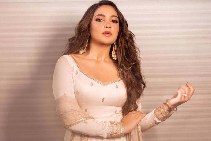 দুবাইয়ের ভয়াবহ অভিজ্ঞতার কথা জানালেন শুভশ্রী