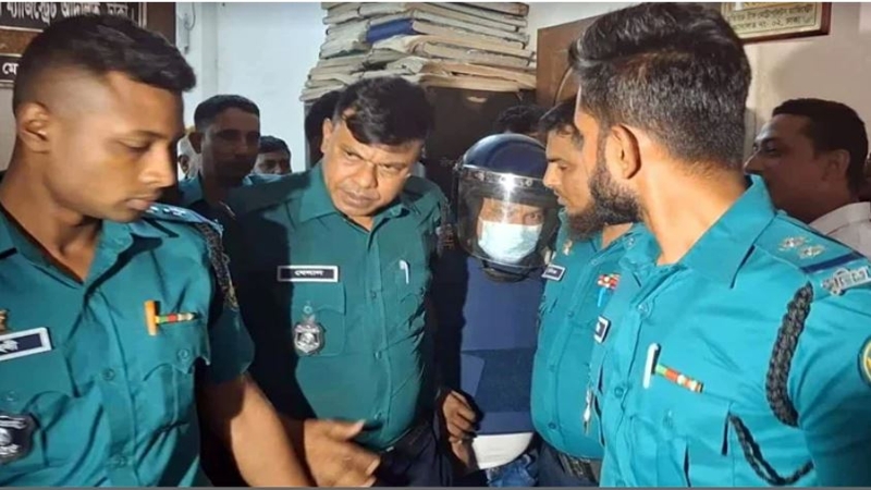 ৭ দিনের রিমান্ডে অভিনেতা সিদ্দিক