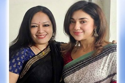 নবনির্বাচিত সাংসদের সঙ্গে ছবি শেয়ার করে শুভেচ্ছা জানান