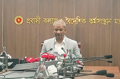 বিদেশে বসে উপদেষ্টাদের হত্যার নির্দেশ দিচ্ছে আ’লীগ: আসিফ নজরুল